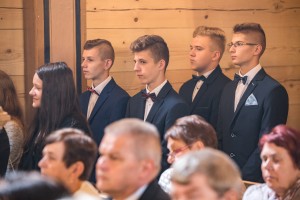 nadanie-imienia-jana-pawla-ii-szkole-podstawowej-w-machowej-msza-sw-fot-k-kosowski.jpg