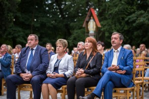 wprowadzenie-relikwii-sw-jana-pawla-ii-lipiny.jpg