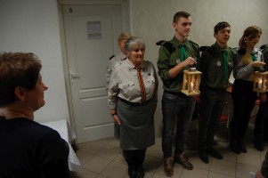 przekazanie-swiatelka-betlejemskiego.jpg
