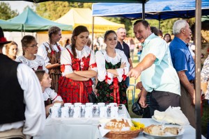 dozynki-gminne-w-lipinach-wystepy-i-koncerty.jpg