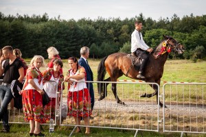 dozynki-gminne-w-lipinach-wystepy-i-koncerty.jpg