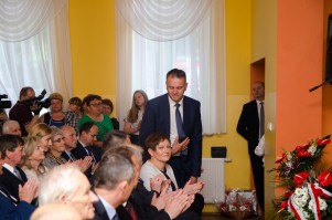 nadanie-imienia-szkole-w-zwierniku-cz-1.jpg