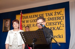 nadanie-imienia-szkole-w-zwierniku-cz-1.jpg
