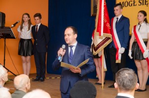 nadanie-imienia-szkole-w-zwierniku-cz-1.jpg