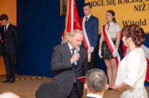nadanie-imienia-szkole-w-zwierniku-cz-1.jpg