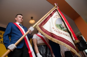 nadanie-imienia-szkole-w-zwierniku-cz-1.jpg