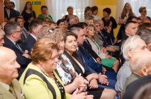 nadanie-imienia-szkole-w-zwierniku-cz-1.jpg