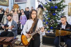 kik-muza-koncert-w-strzegocicach.jpg