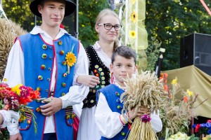 dozynki-gminy-pilzno-2016-cz-3.jpg