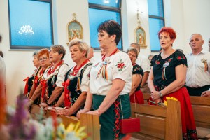 Dozynki_Gminne_Słotowa_2023-Msza_Sw-69.jpg