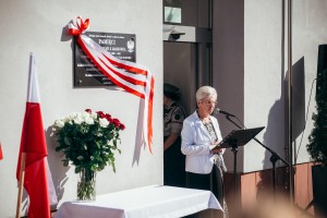 Odsloniecie_tablicy_Jozefa_Ulmy_Met-Chem-27.jpg