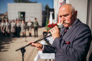 Odsloniecie_tablicy_Jozefa_Ulmy_Met-Chem-69.jpg