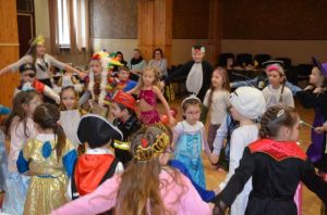 bal-karnawalowy-w-domu-kultury.jpg