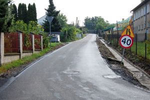 dwie-drogi-gminne-z-nowa-nawierzchnia.jpg dwie-drogi-gminne-z-nowa-nawierzchnia.jpg