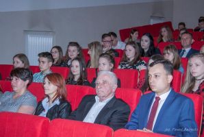 gimnazjalisci-z-pilzna-mistrzami-debaty.jpg