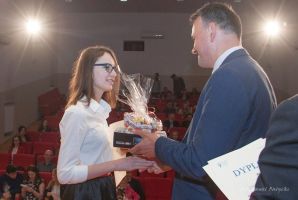 gimnazjalisci-z-pilzna-mistrzami-debaty.jpg