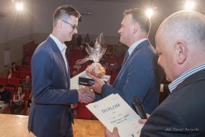 gimnazjalisci-z-pilzna-mistrzami-debaty.jpg