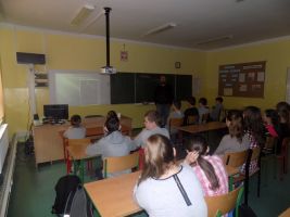 gosc-z-ipn-w-zwierniku.jpg