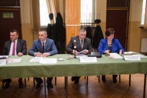 historyczny-moment-szkoly-w-zwierniku.jpg