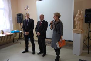 izba-pszczelarska-otwarta.jpg izba-pszczelarska-otwarta.jpg