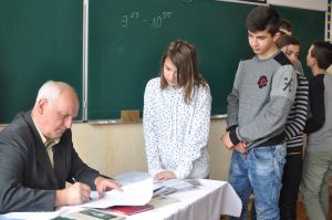 janusz-pyzinski-w-zs-w-parkoszu.jpg