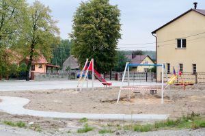 jest-parking-powstaje-plac-zabaw.jpg jest-parking-powstaje-plac-zabaw.jpg