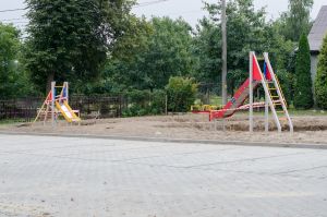 jest-parking-powstaje-plac-zabaw.jpg jest-parking-powstaje-plac-zabaw.jpg