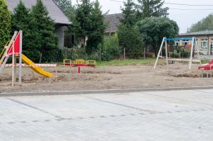 jest-parking-powstaje-plac-zabaw.jpg jest-parking-powstaje-plac-zabaw.jpg