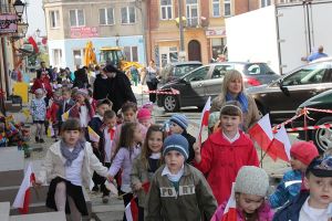 kanonizacja-i-flaga-narodowa.jpg