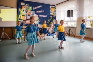 koloratorium-sniezki-w-lipinach.jpg koloratorium-sniezki-w-lipinach.jpg