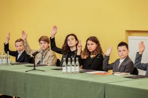 mlodziezowa-rada-miejska-juz-pracuje.jpg mlodziezowa-rada-miejska-juz-pracuje.jpg