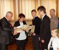 nagrody-za-sportowe-sukcesy-zdjecia.jpg