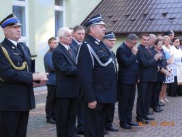 nowy-woz-dla-osp-zwiernik.jpg