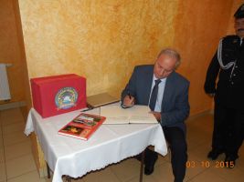 nowy-woz-dla-osp-zwiernik.jpg
