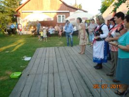 panie-rzucaly-pierogami.jpg