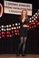 patriotyczne-spiewanie-w-domu-kultury.jpg