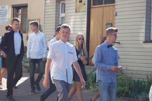 pierwszy-dzwonek-dla-ponad-1700-uczniow.jpg