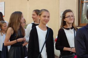 pierwszy-dzwonek-dla-ponad-1700-uczniow.jpg