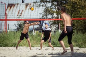 pierwszy-turniej-siatkowki-plazowej.jpg pierwszy-turniej-siatkowki-plazowej.jpg