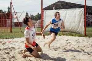 pierwszy-turniej-siatkowki-plazowej.jpg pierwszy-turniej-siatkowki-plazowej.jpg