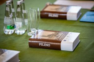 pilzno-z-monografia.jpg