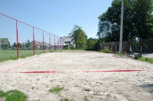 powstaje-boisko-do-plazowki.jpg powstaje-boisko-do-plazowki.jpg