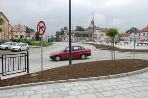 przewrocono-ruch-przez-centrum.jpg przewrocono-ruch-przez-centrum.jpg