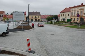 przewrocono-ruch-przez-centrum.jpg przewrocono-ruch-przez-centrum.jpg
