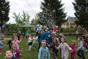rodzina-na-pikniku-nowe.jpg
