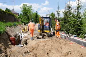 stabilizacja-osuwiska-w-bielowach.jpg stabilizacja-osuwiska-w-bielowach.jpg