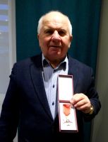stanislaw-jarosz-uhonorowany.jpg stanislaw-jarosz-uhonorowany.jpg