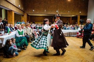 staropolskie-wesele-w-domu-kultury.jpg