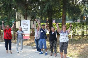 szaleni-seniorzy-w-akcji.jpg szaleni-seniorzy-w-akcji.jpg