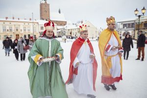trzej-krolowie-na-pilznienskim-rynku.jpg